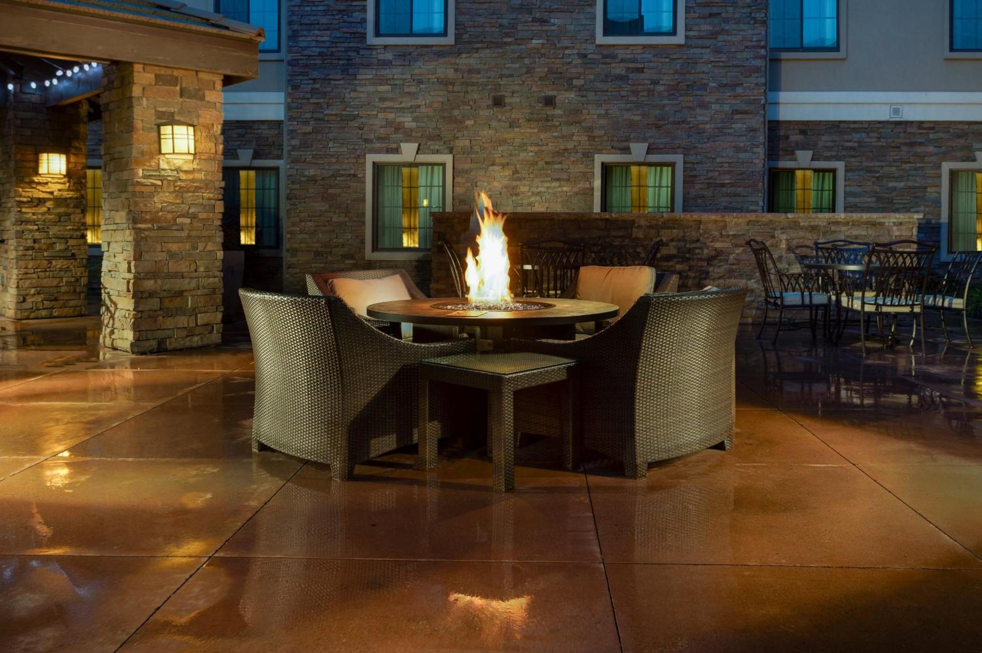 Staybridge Suites Sacramento-Folsom By Ihg Esterno foto