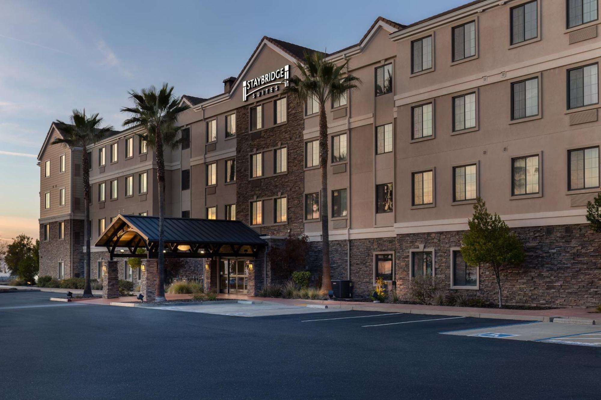 Staybridge Suites Sacramento-Folsom By Ihg Esterno foto
